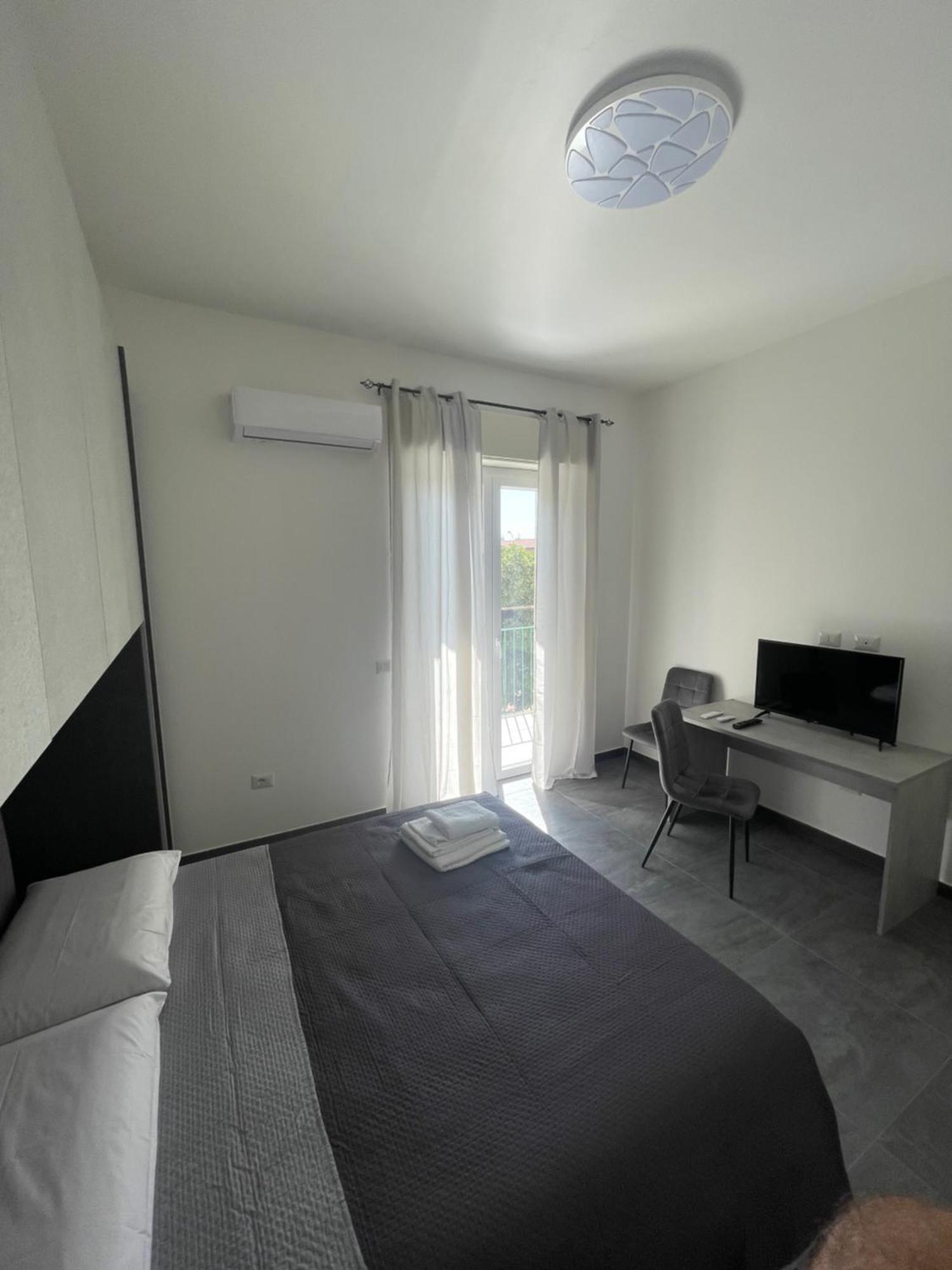 Leos Rooms Caltanissetta Exterior photo
